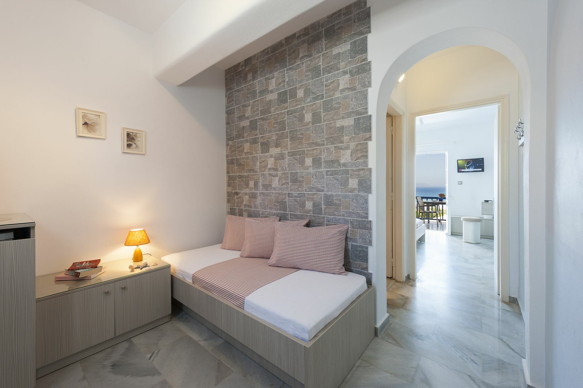 Dryades Family Hotel Дриос Экстерьер фото