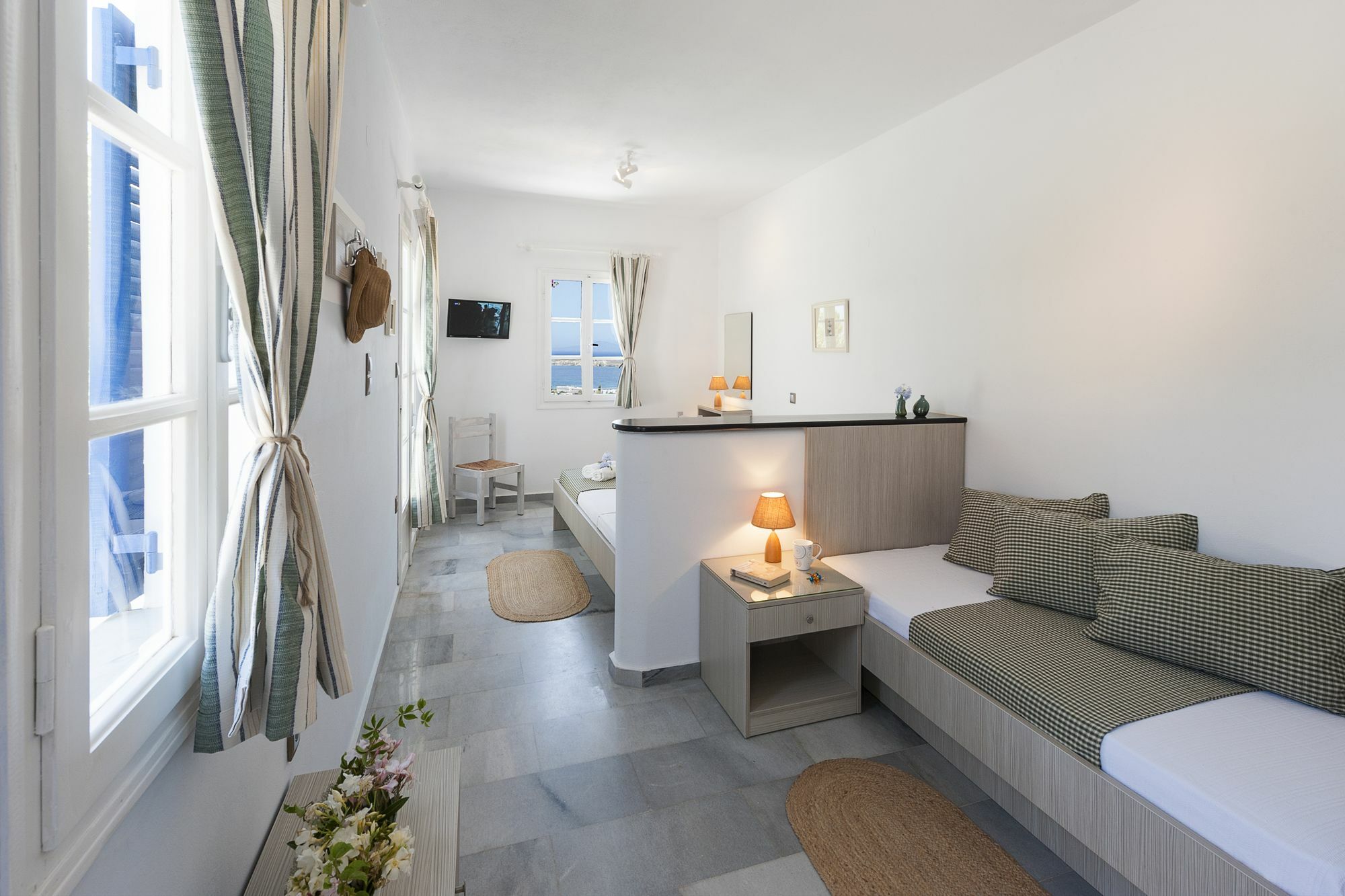 Dryades Family Hotel Дриос Экстерьер фото